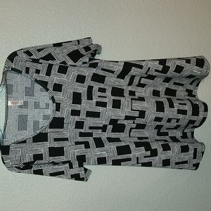 Lularoe Black and White Pattern Top